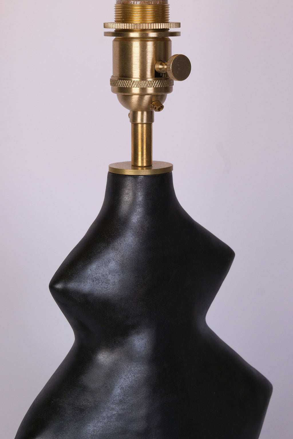 The Arrow Lamp - Warm Wood