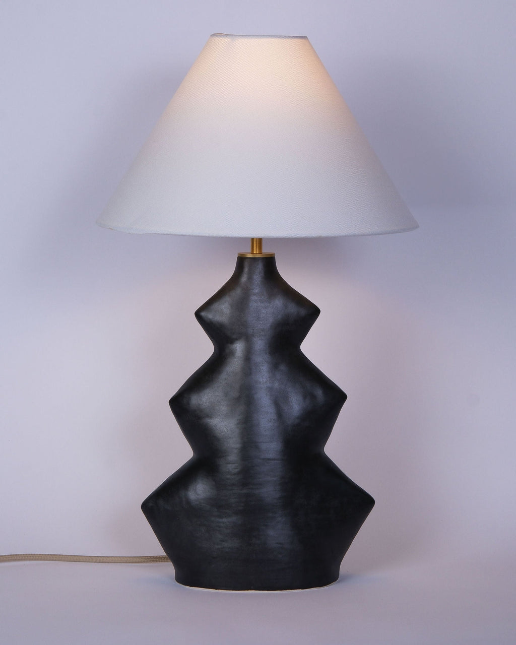 The Arrow Lamp - Warm Wood